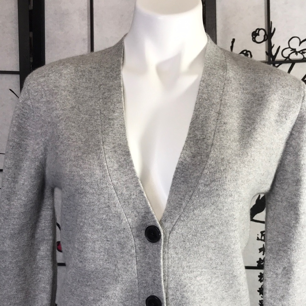 🐲💙  Maeve by Anthropologie Cashmere Collection Essa Grey Button Down Cardigan - Picture 12 of 15